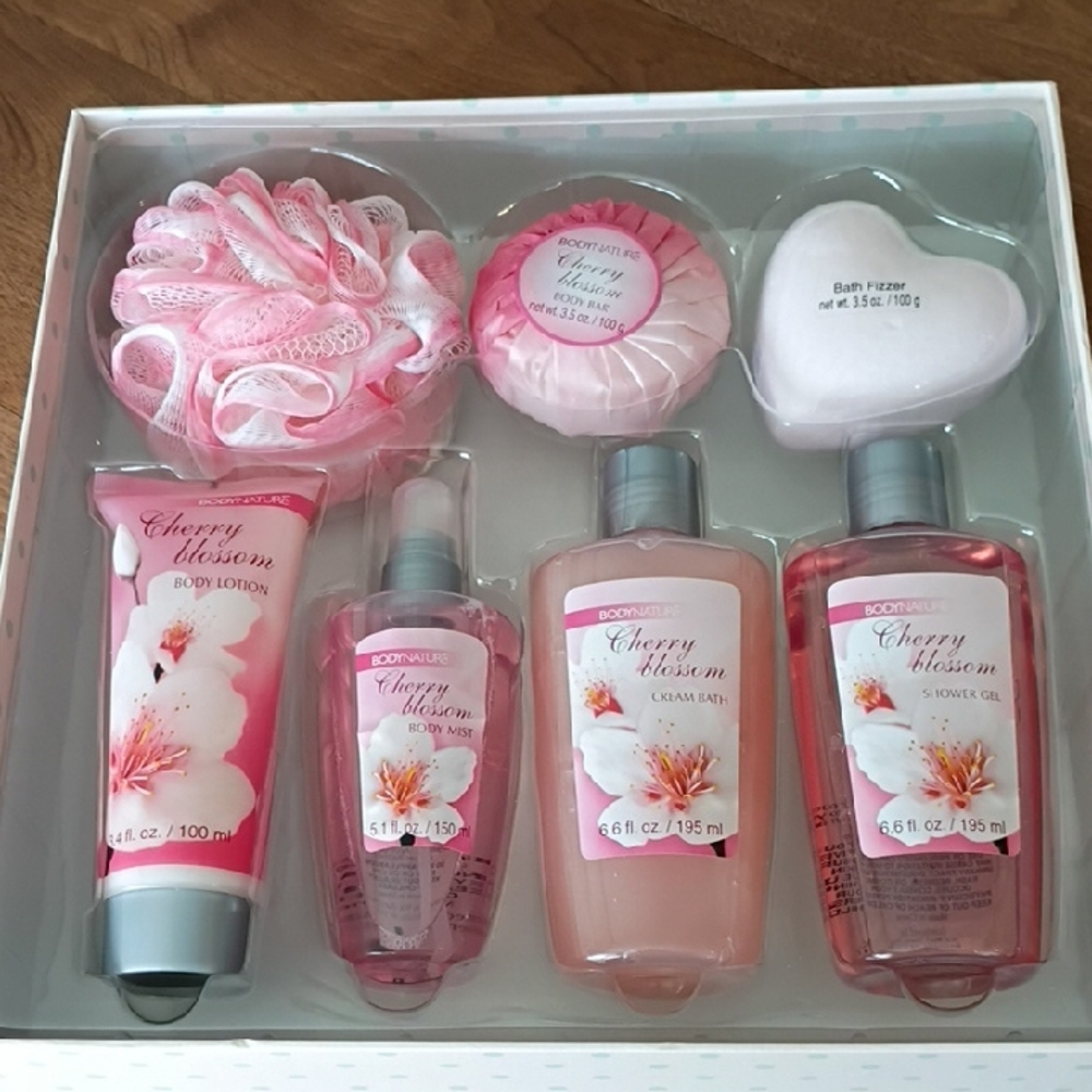 Cherry Blossom Bath Set - Pink